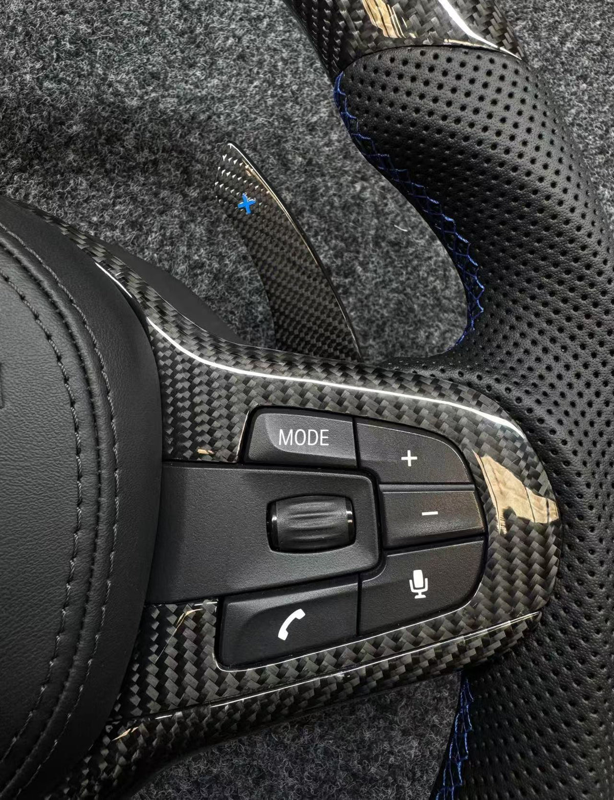 Volante Carbono y Cuero Nappa BMW M G-Series Franja Azul