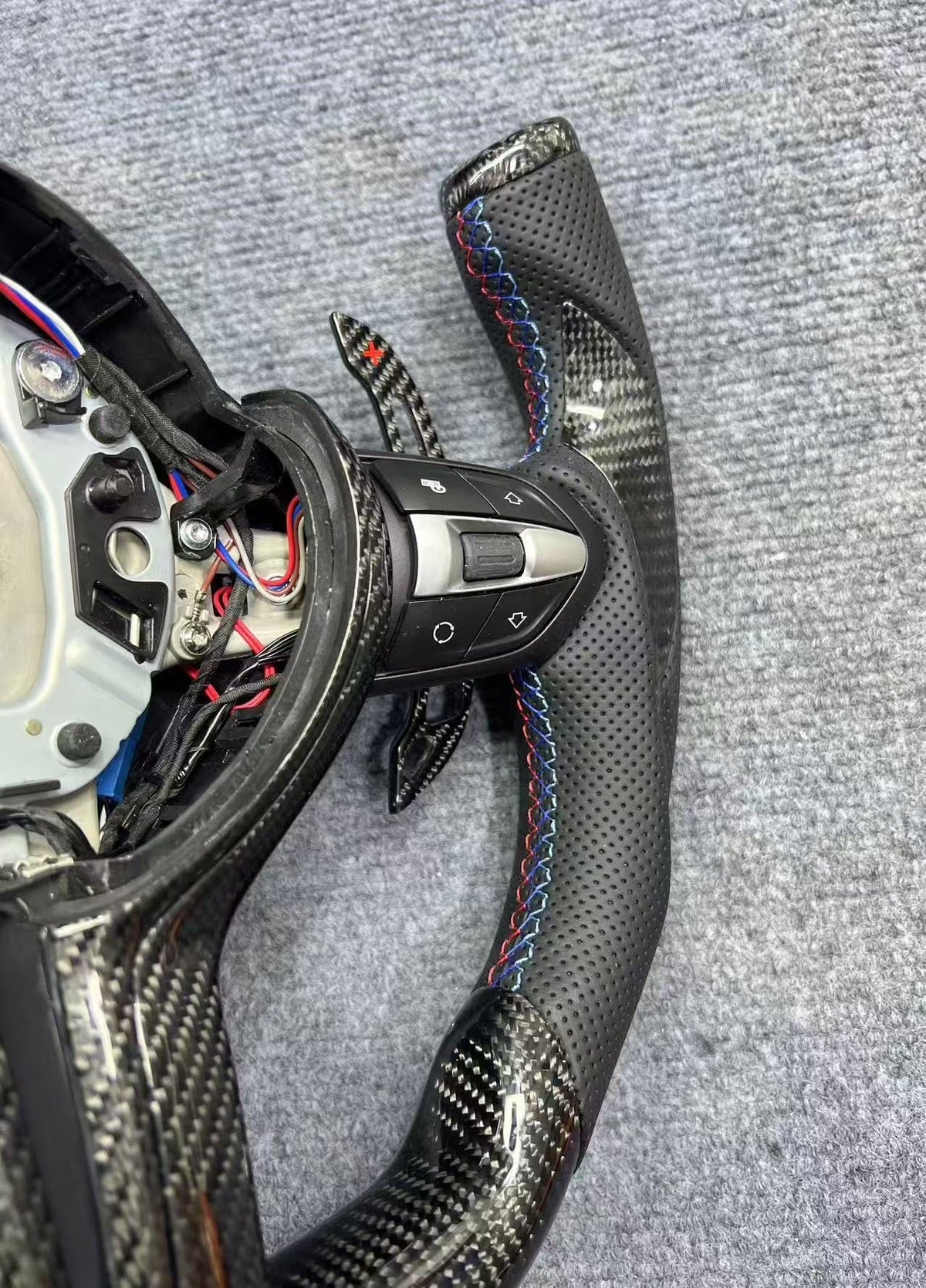 Volante Estilo Yoke F1 Fibra de Carbono BMW M F-Series