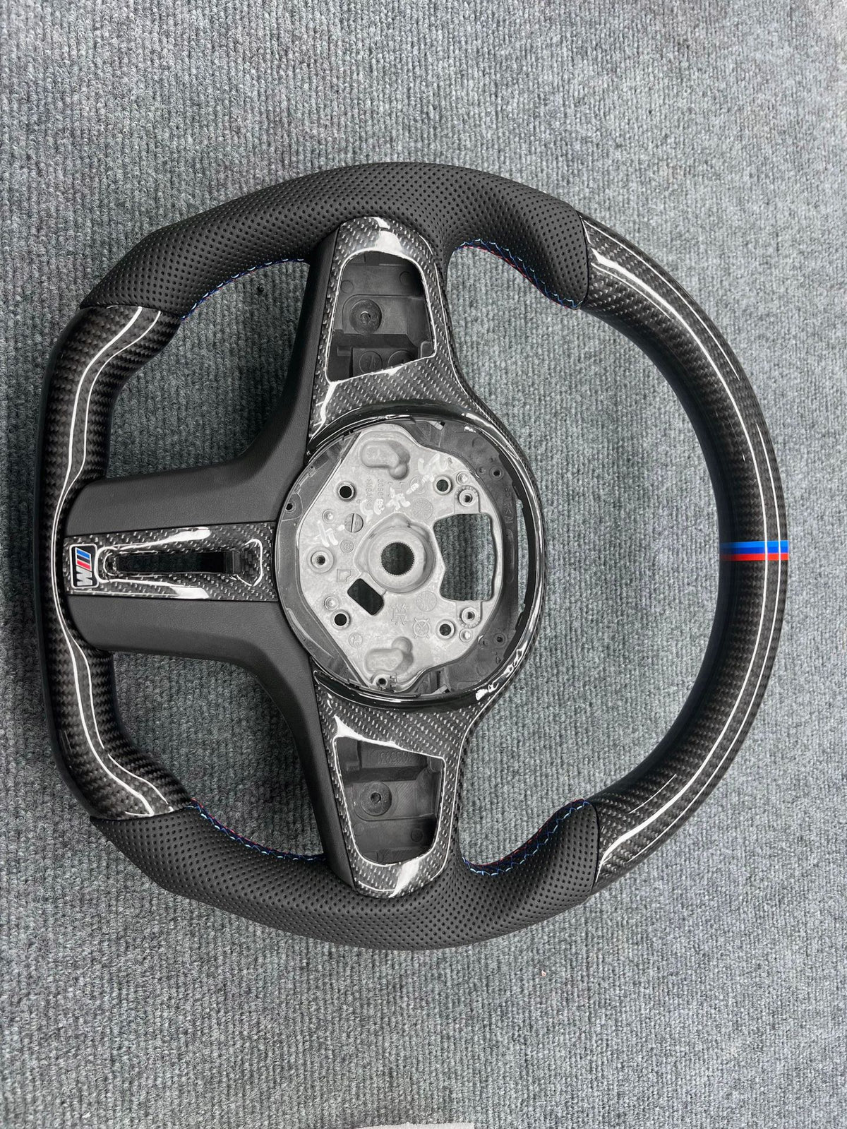 Volante Carbono y Cuero Perforado BMW M G-Series