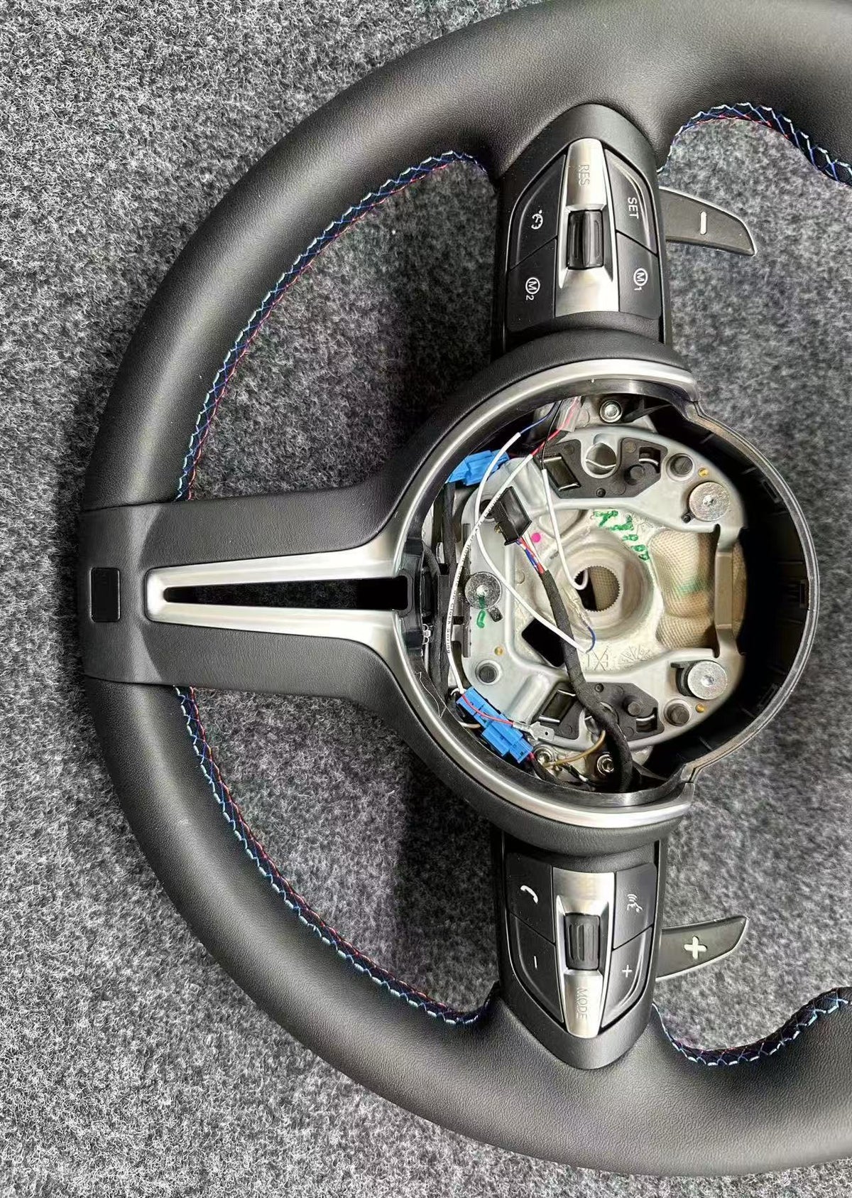 Volante Pantalla LED y Cuero Nappa BMW M F-Series