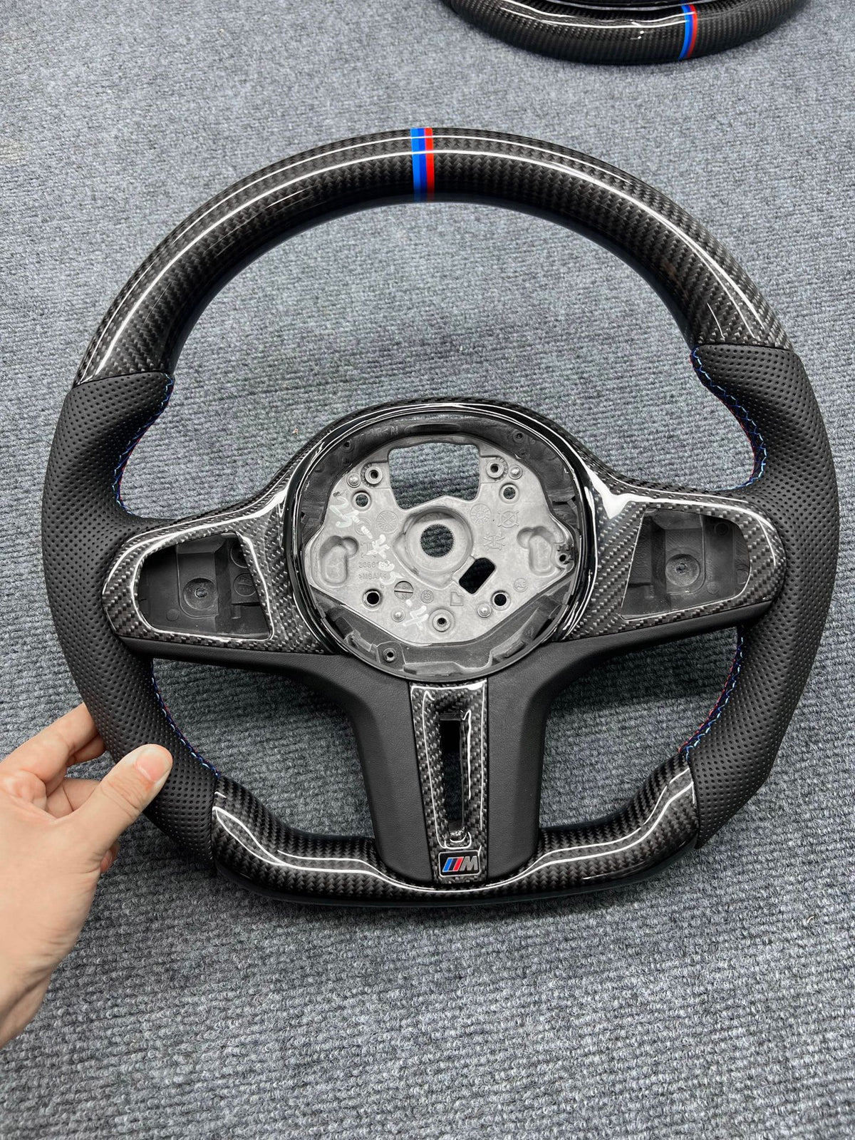 Volante Carbono y Cuero Perforado BMW M G-Series