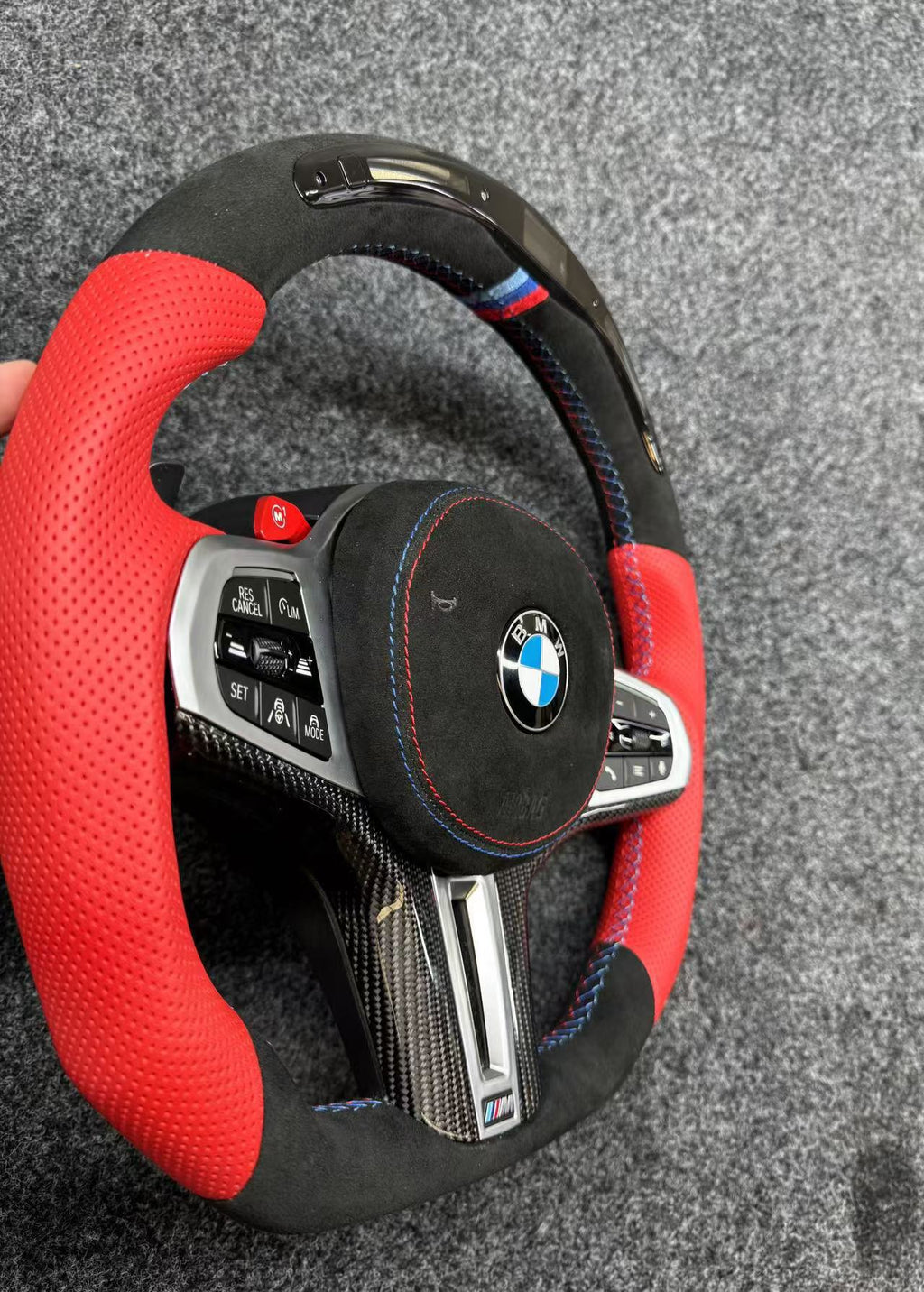 Volante Pantalla LED y Alcántara Bicolor BMW G-Series