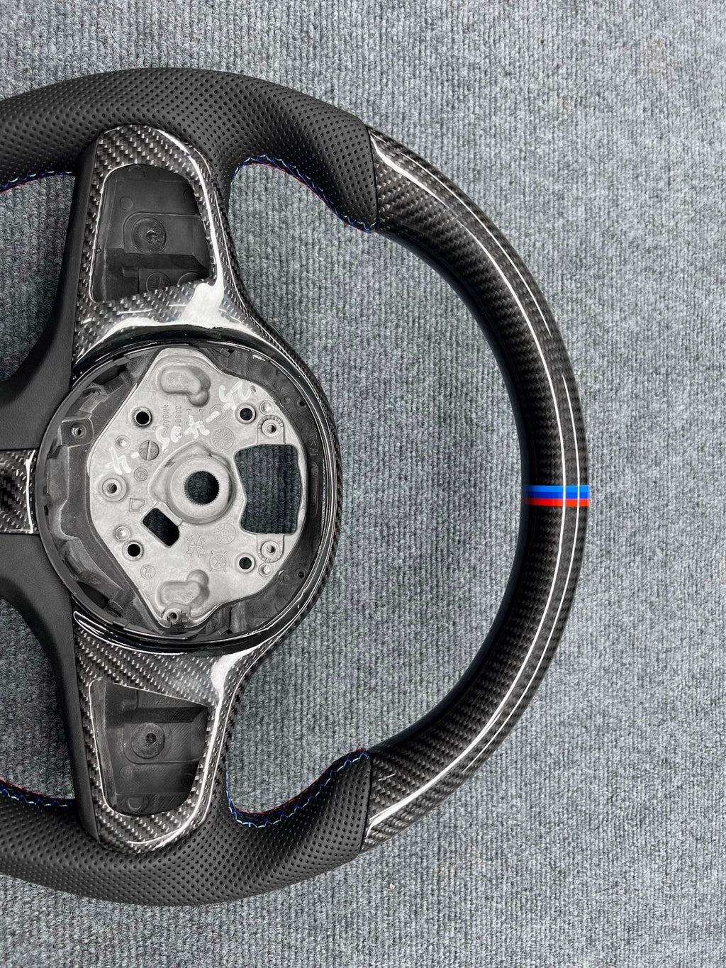 Volante Carbono y Cuero Perforado BMW M G-Series