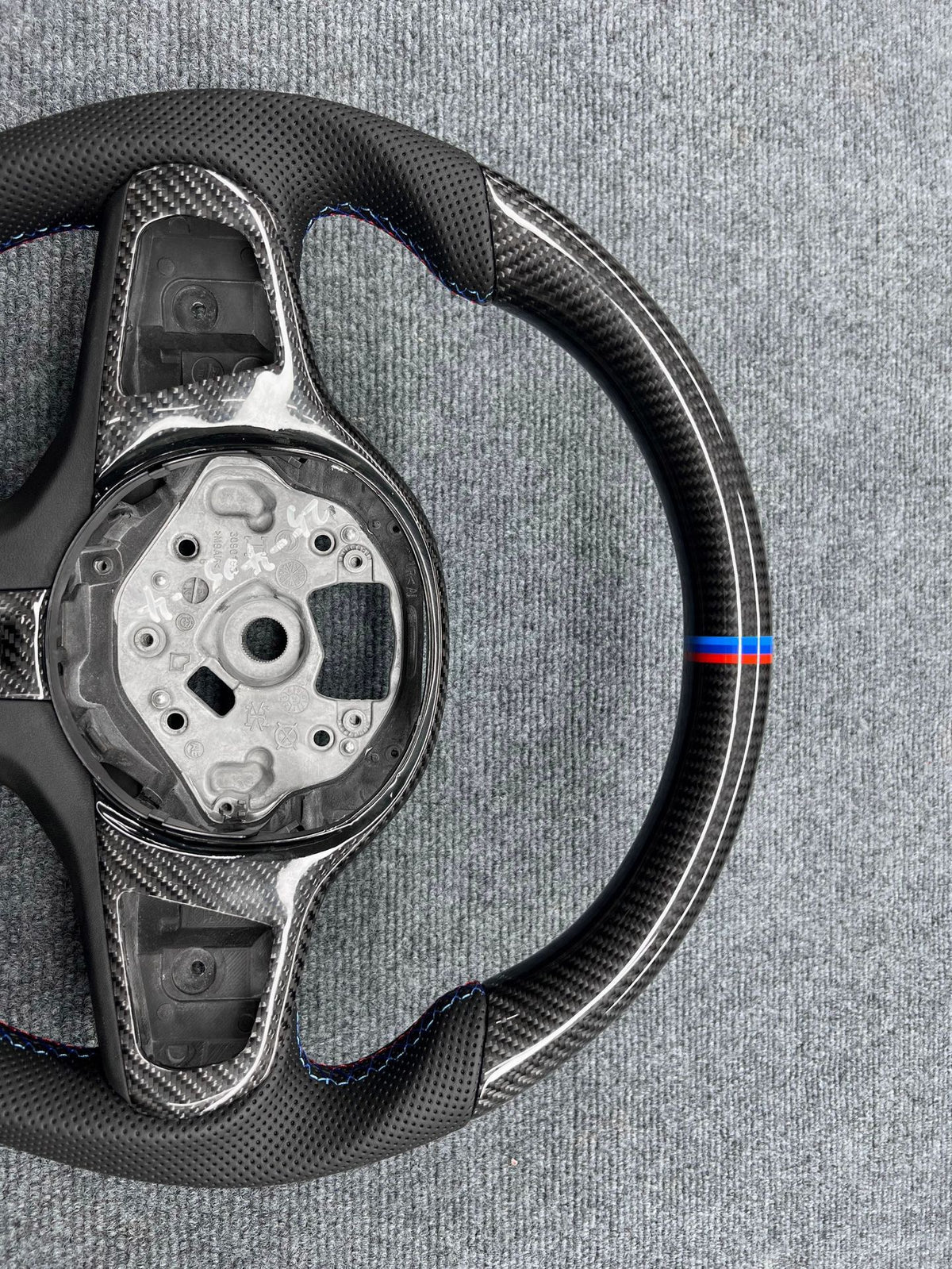 Volante Carbono y Cuero Perforado BMW M G-Series