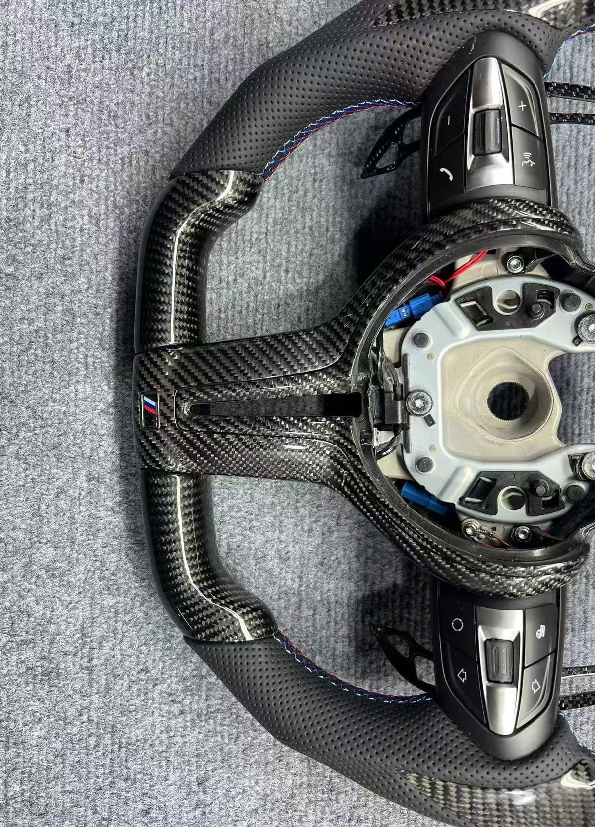 Volante Estilo Yoke F1 Fibra de Carbono BMW M F-Series