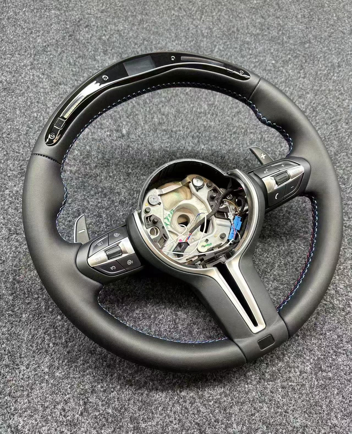 Volante Pantalla LED y Cuero Nappa BMW M F-Series