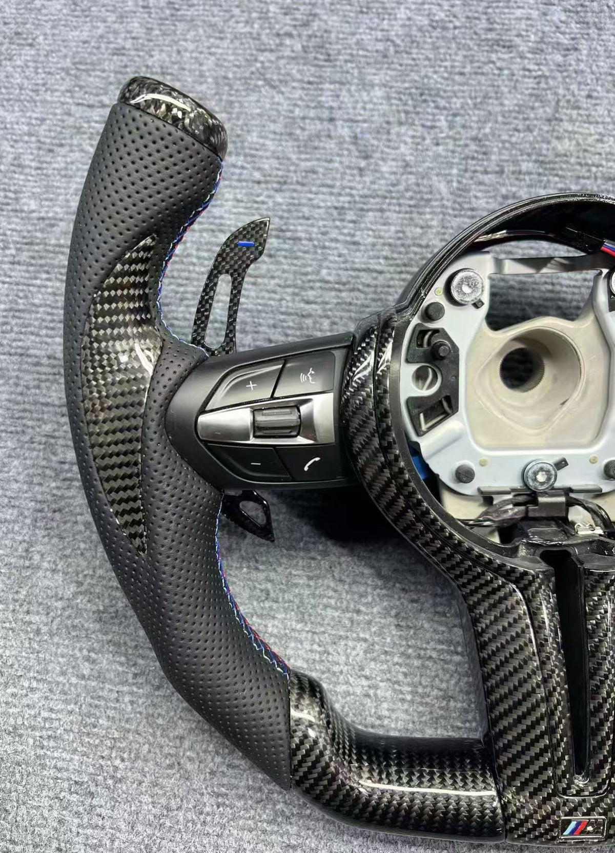 Volante Estilo Yoke F1 Fibra de Carbono BMW M F-Series