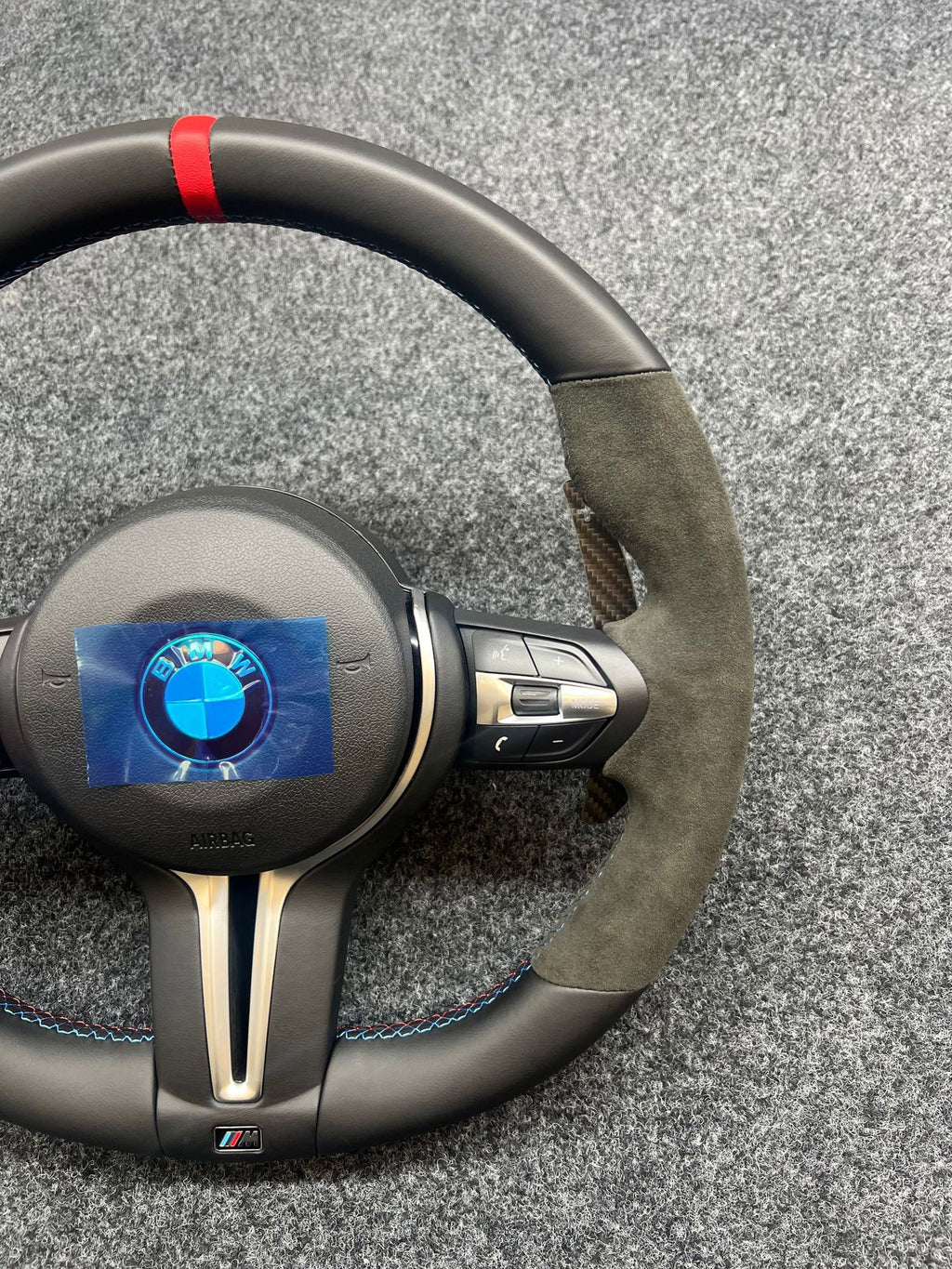 Volante Cuero, Alcántara y Levas de Carbono BMW M F-Series